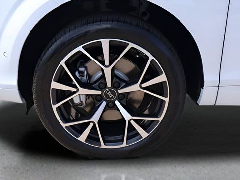 New 2026 Audi Q3 quattro 2.0T AWD/4WD image 26