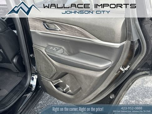 Used 2024 Jeep Grand Cherokee Limited image 40