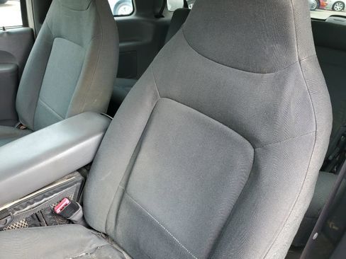 Used 2001 Ford Explorer Sport image 18