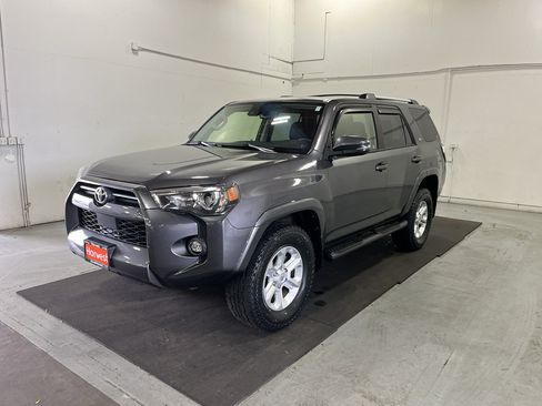 Used 2021 Toyota 4Runner SR5 Premium AWD/4WD image 2