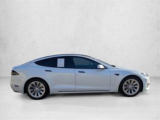 Used 2019 Tesla Model S Long Range video 4