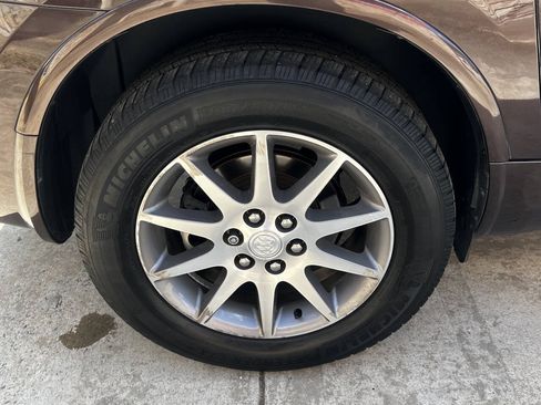 Used 2015 Buick Enclave Leather FWD image 9