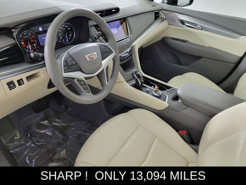Used 2024 Cadillac XT5 Premium Luxury image 12