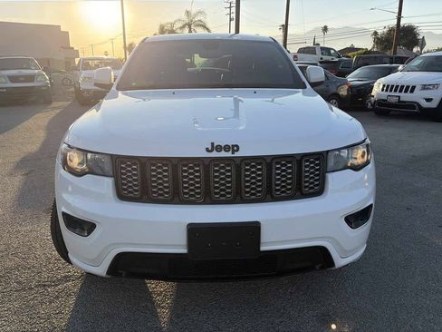 Used 2019 Jeep Grand Cherokee Altitude RWD image 5