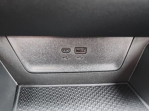Used 2026 Chevrolet Equinox RS AWD/4WD image 24