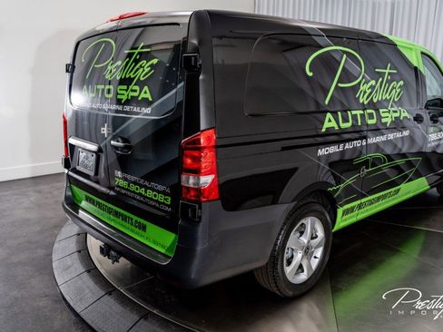 Used 2022 Mercedes-Benz Metris image 16