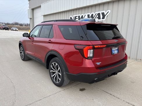 New 2026 Ford Explorer ST-Line image 6