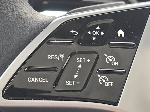 Certified 2026 Mercedes-Benz GLB 250 4MATIC image 34