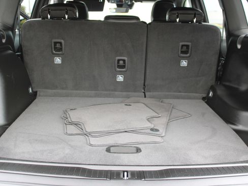 New 2025 Jeep Grand Cherokee Altitude RWD image 29