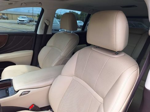 Used 2019 Lexus LS 500 w/ Accessory Package (Z2) RWD image 11