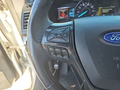 Used 2018 Ford Explorer XLT w/ Equipment Group 202A image 13