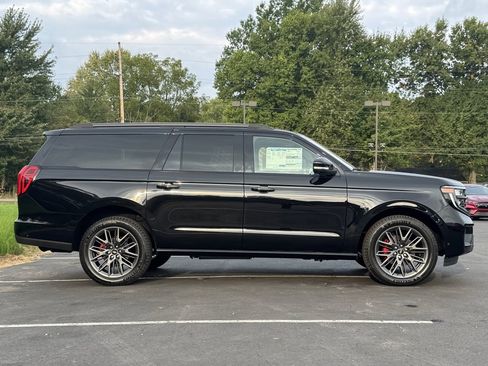 New 2025 Ford Expedition Max Platinum w/ Stealth Performance Package image 7