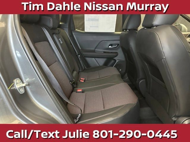Used 2025 Nissan Kicks SR w/ Illumination Package AWD/4WD image 18