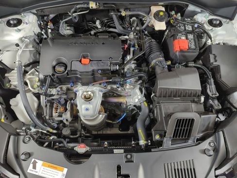 New 2026 Honda HR-V LX image 9