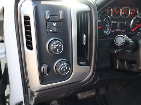 Used 2018 GMC Sierra 1500 SLE w/ Suspension Package, Off-Road AWD/4WD image 17