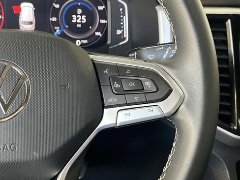 Used 2023 Volkswagen Atlas SE image 30