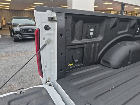 New 2026 Ford F150 XLT w/ Equipment Group 302A MID AWD/4WD image 8