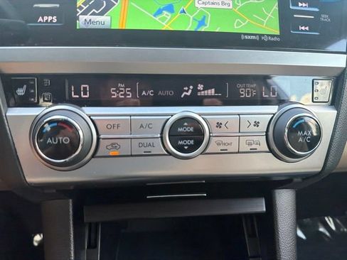 Used 2017 Subaru Outback 2.5i Limited AWD/4WD image 17