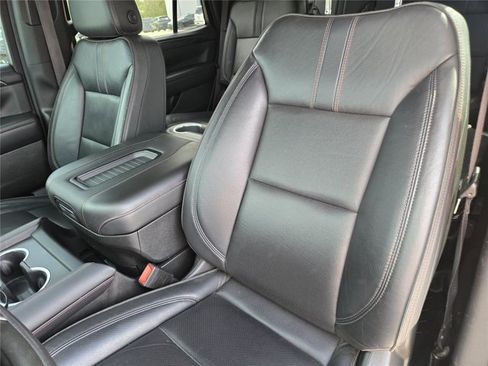 Used 2021 Chevrolet Tahoe RST w/ Luxury Package AWD/4WD image 37