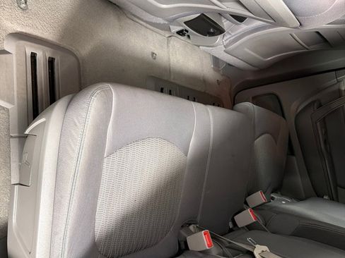 Used 2015 Chevrolet Traverse LS FWD image 19