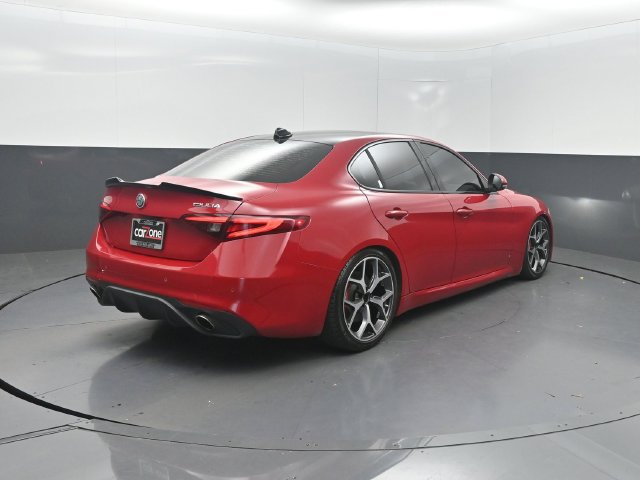 Used 2019 Alfa Romeo Giulia Ti RWD image 26