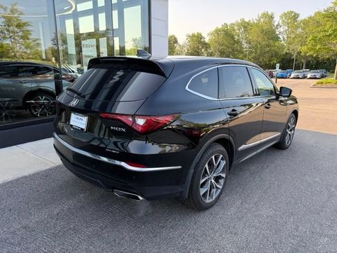 Used 2024 Acura MDX SH-AWD w/ Technology Package image 3