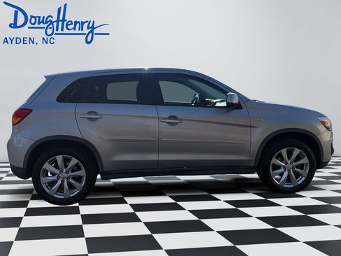 Used 2015 Mitsubishi Outlander Sport ES image 6