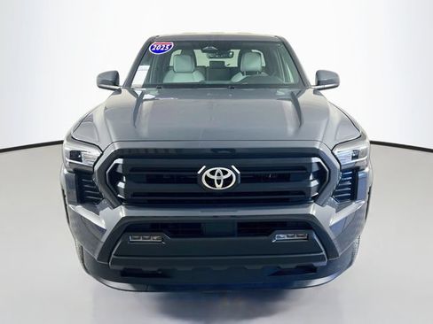 Used 2025 Toyota Tacoma SR5 AWD/4WD image 3