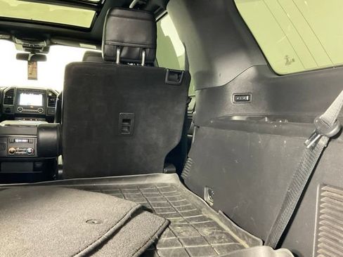 Used 2019 Ford Expedition Limited w/ Equipment Group 302A AWD/4WD image 27