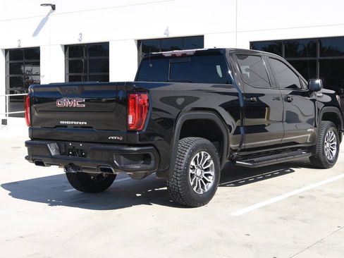 Used 2020 GMC Sierra 1500 AT4 w/ AT4 Premium Package image 9