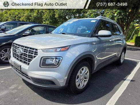 Used 2020 Hyundai Venue SEL FWD image 1
