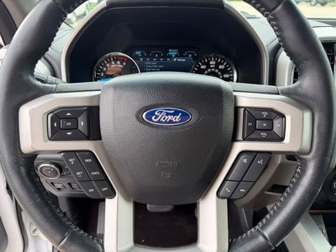 Used 2018 Ford F150 Lariat image 14