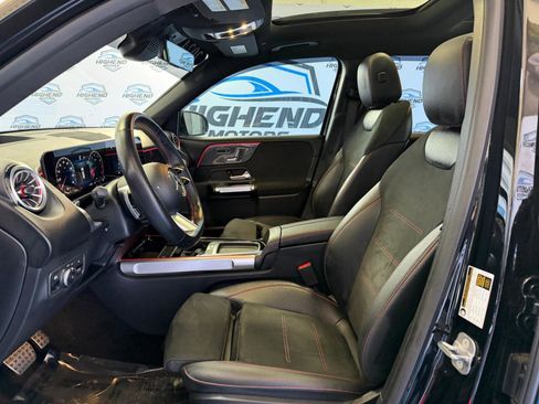 Used 2024 Mercedes-Benz GLB 250 4MATIC image 18