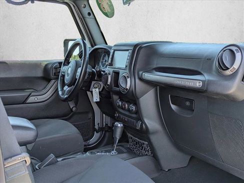 Used 2016 Jeep Wrangler Unlimited Sport AWD/4WD image 23