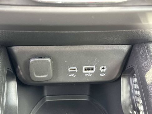 Used 2023 Chevrolet TrailBlazer RS w/ Sun and Liftgate Package AWD/4WD image 15