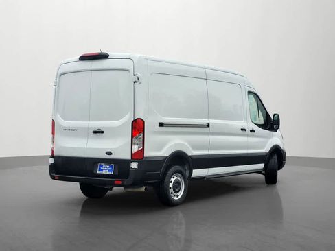 Used 2023 Ford Transit 250 image 6