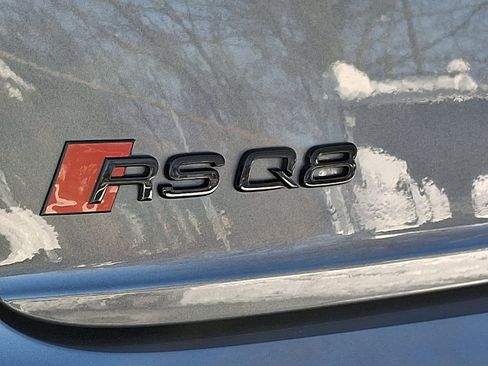 Used 2023 Audi RS Q8 image 30