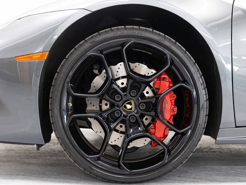 Used 2018 Lamborghini Huracan LP 580-2 image 21