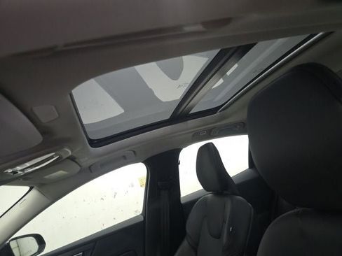 Used 2024 Volvo S60 B5 Core image 27