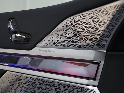 New 2026 BMW 760i xDrive w/ Executive Package image 7