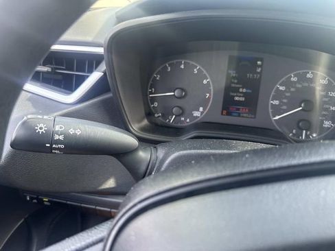 Used 2023 Toyota Corolla LE image 31
