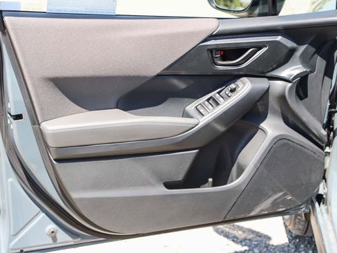 New 2025 Subaru Crosstrek 2.0i Premium image 19