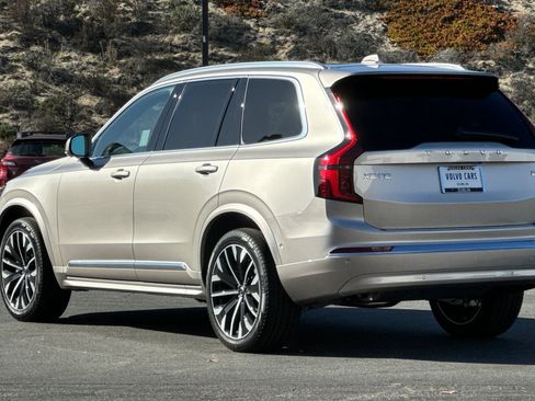New 2026 Volvo XC90 B5 Ultra w/ Protection Package Premier image 3