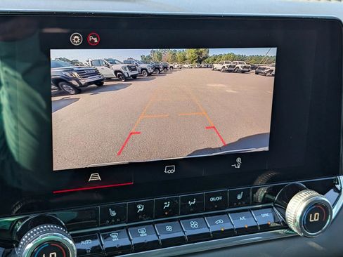 New 2026 GMC Canyon Elevation w/ Convenience Package image 24