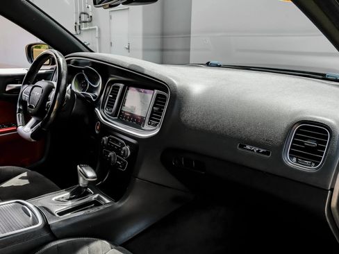 Used 2018 Dodge Charger SRT RWD image 18