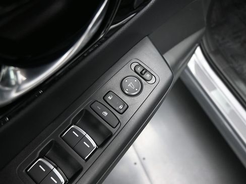 Used 2026 Honda CR-V Sport Touring image 17