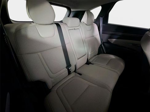 Certified 2023 Hyundai Tucson Limited w/ Cargo Package FWD image 27