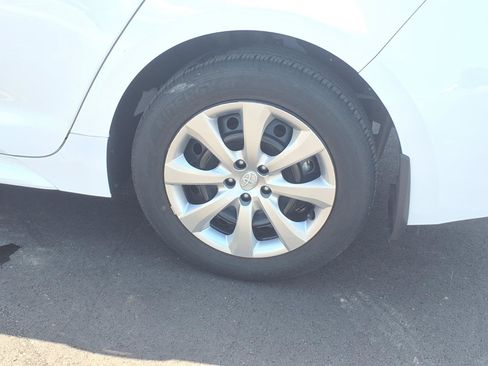 Certified 2025 Toyota Corolla LE FWD image 20
