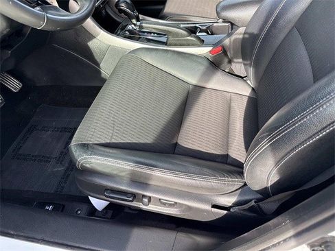 Used 2017 Honda Accord Sport image 15