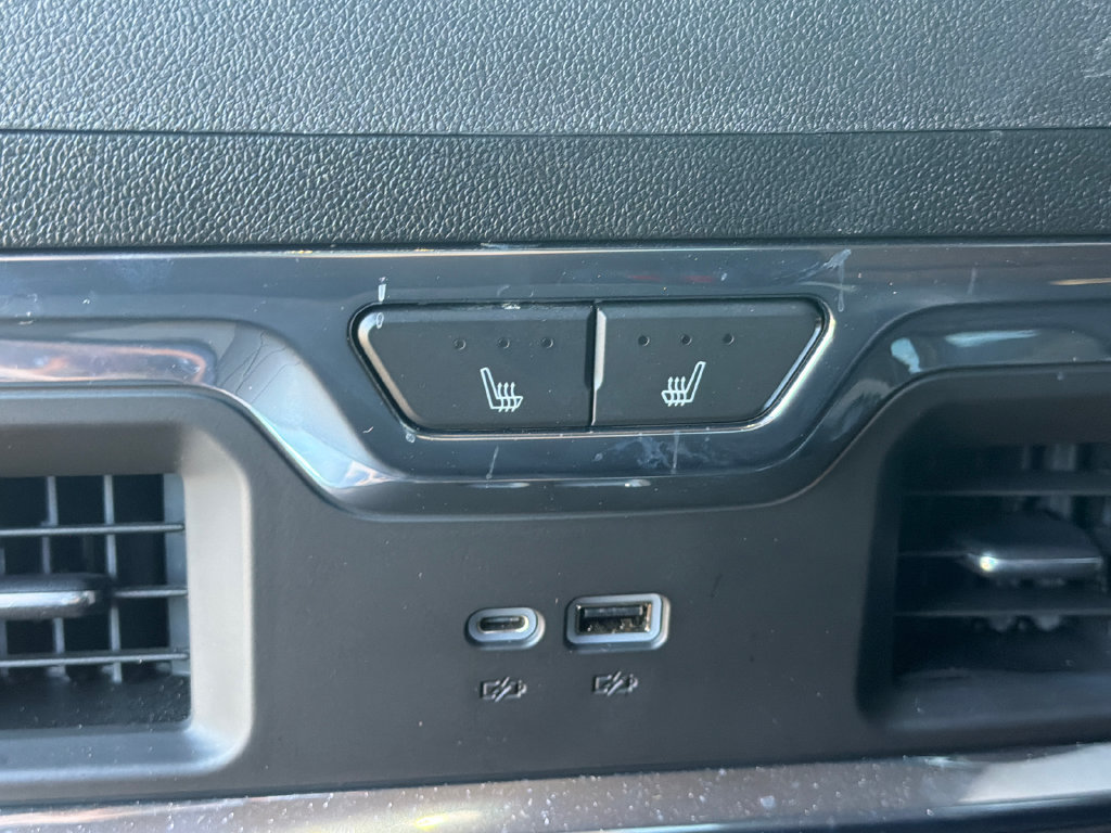 Used 2023 Chevrolet Silverado 1500 High Country w/ High Country Premium Package AWD/4WD image 22
